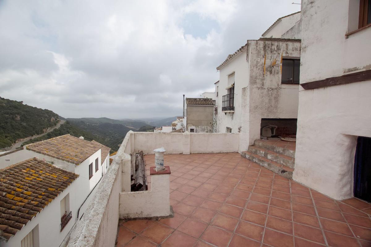 Villa Semi Detached in Casares
