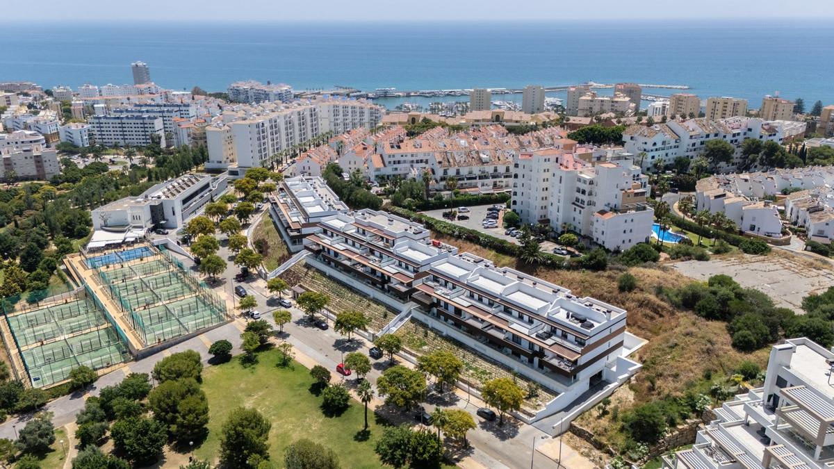 Apartment Middle Floor in Estepona