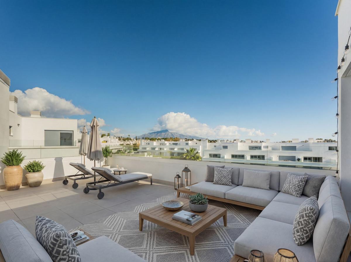 Apartment Penthouse in Estepona