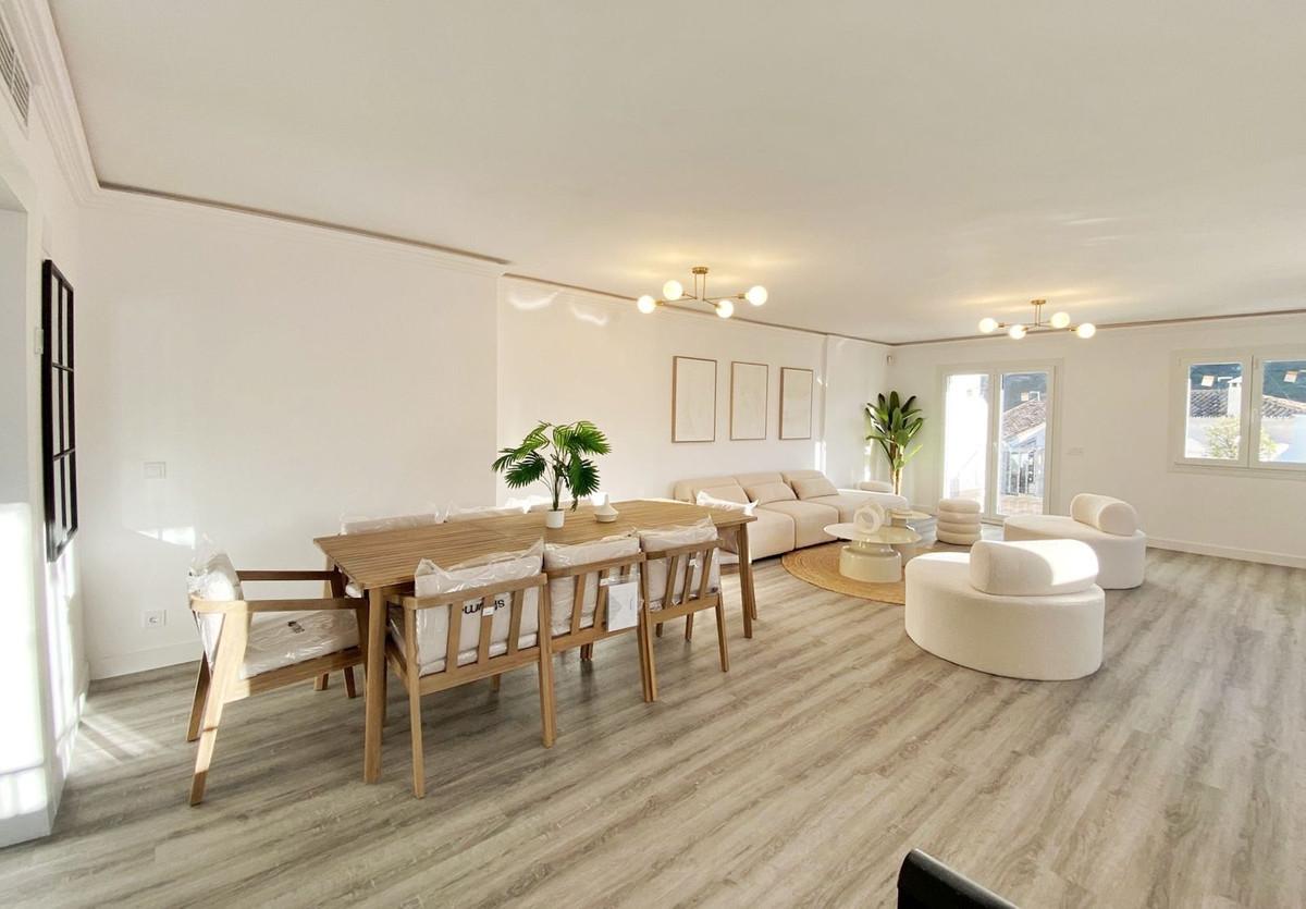 Apartment Duplex in Benahavís