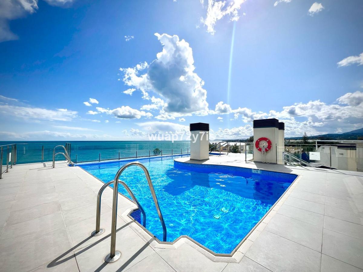 Apartment Middle Floor in Estepona