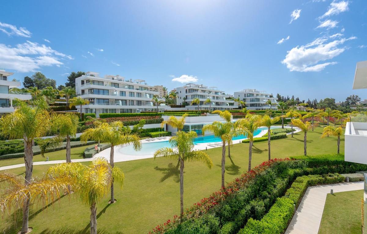 Apartment Ground Floor in Estepona