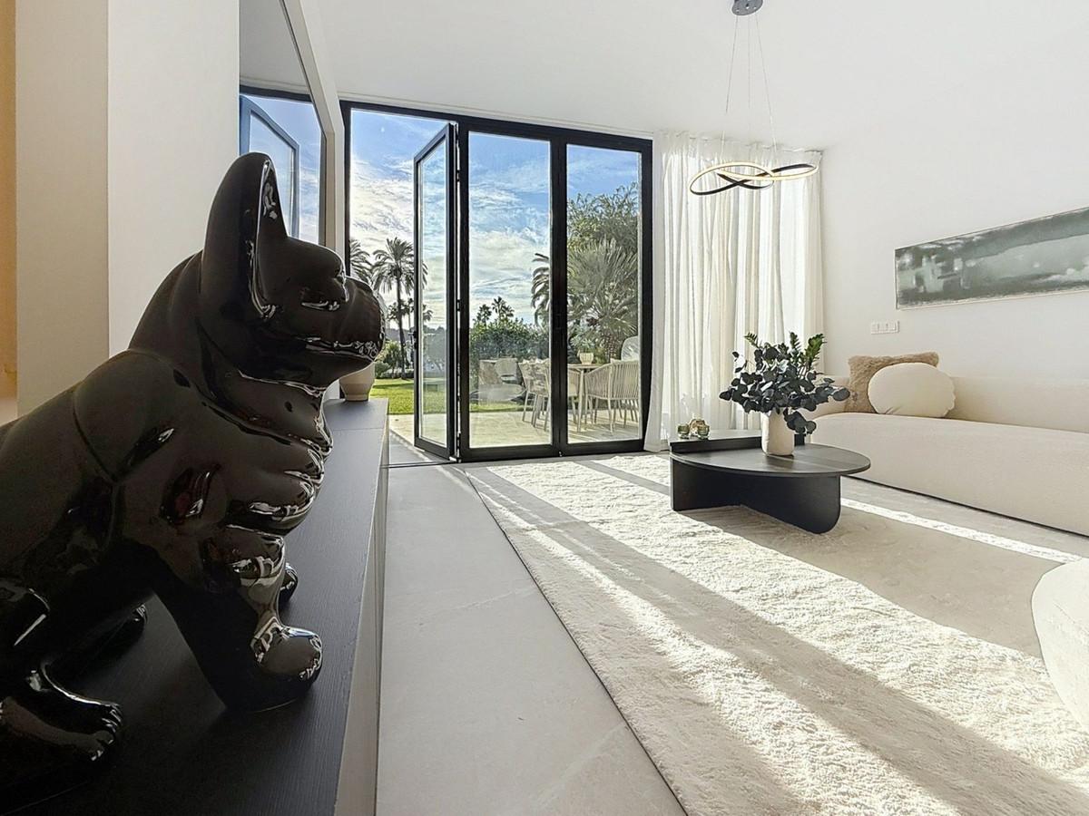Townhouse Terraced in Nueva Andaluc&iacute;a