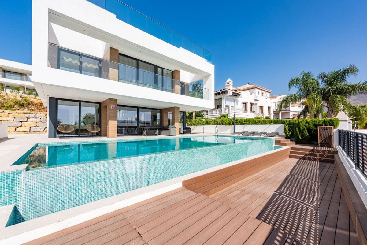 Villa Detached in Estepona