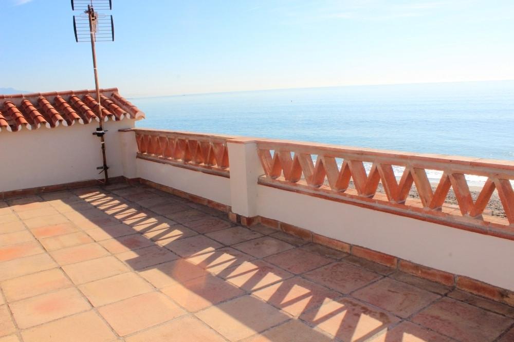 Villa Detached in Estepona