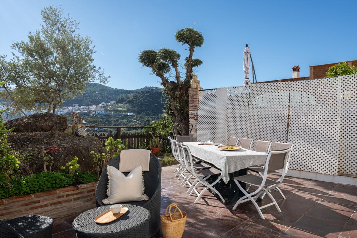 Townhouse Terraced in Monda