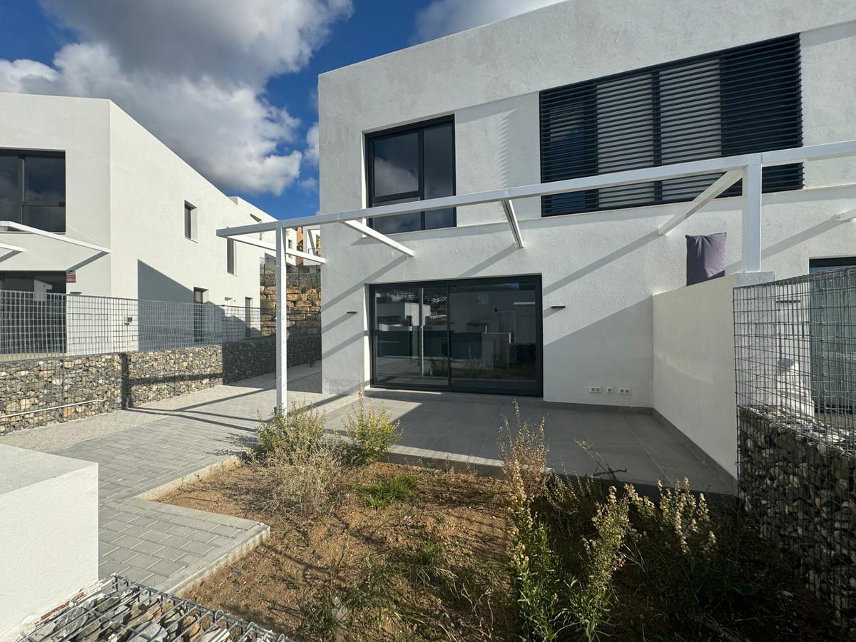 Villa Semi Detached in Riviera del Sol