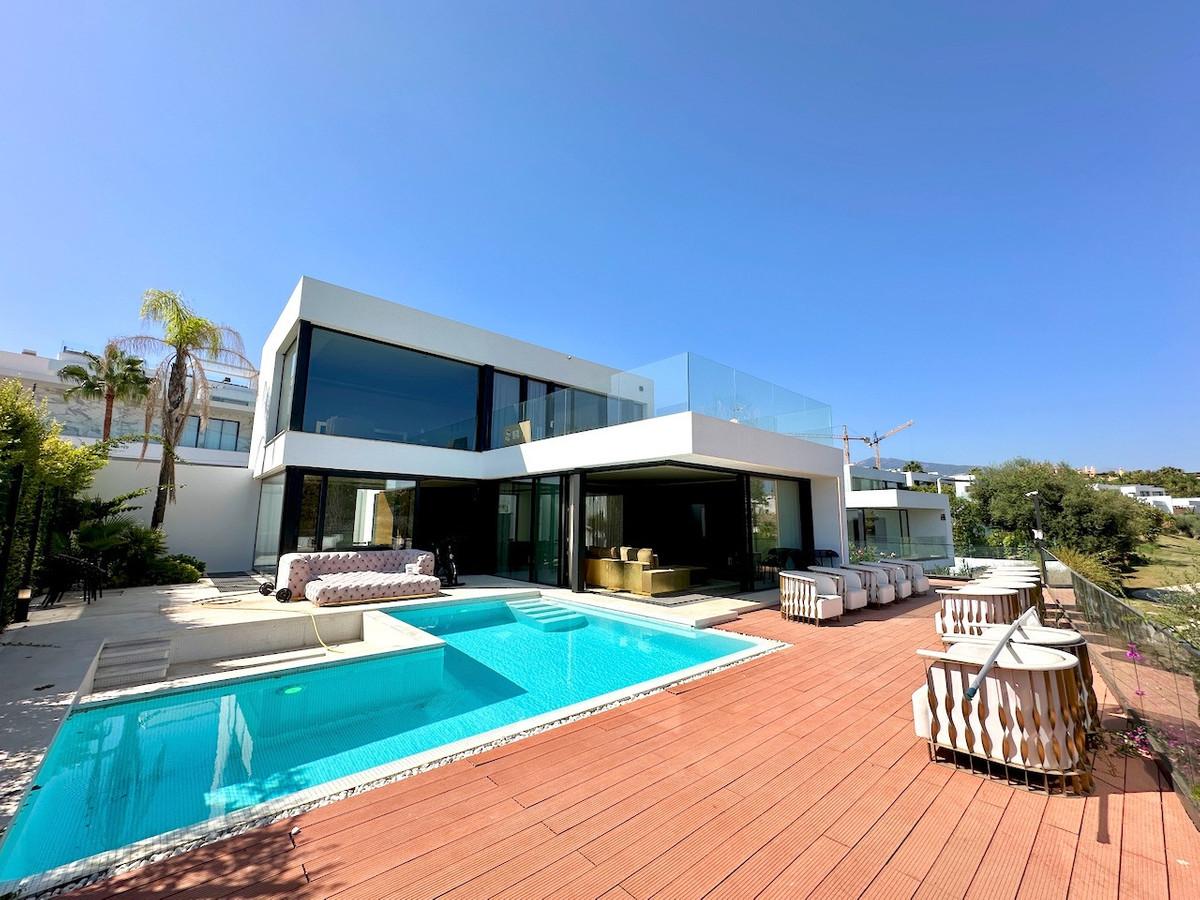 Villa Detached in Estepona