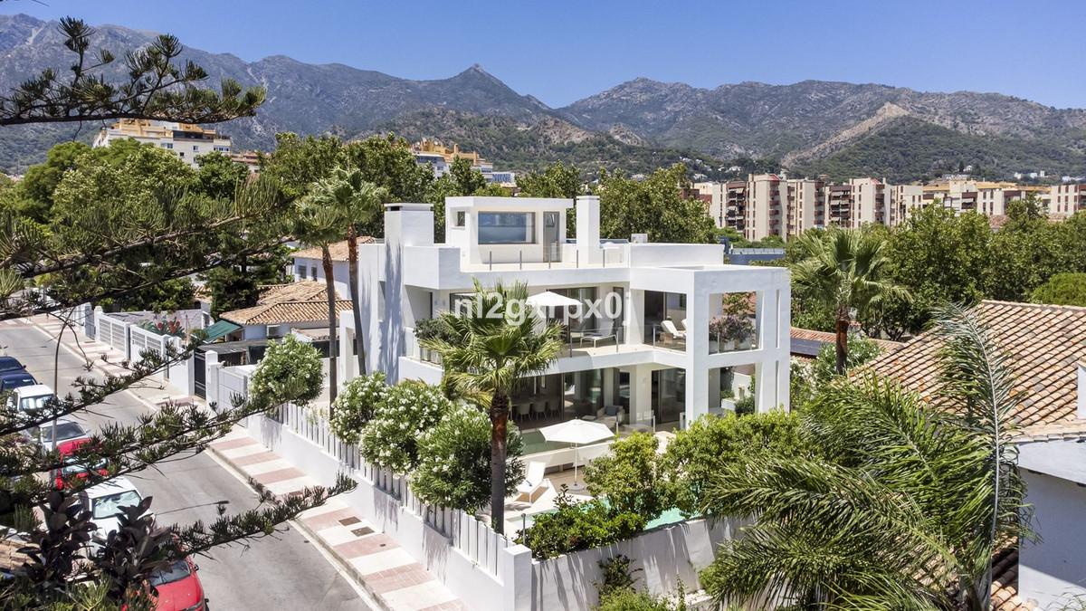 Villa Detached in Marbella