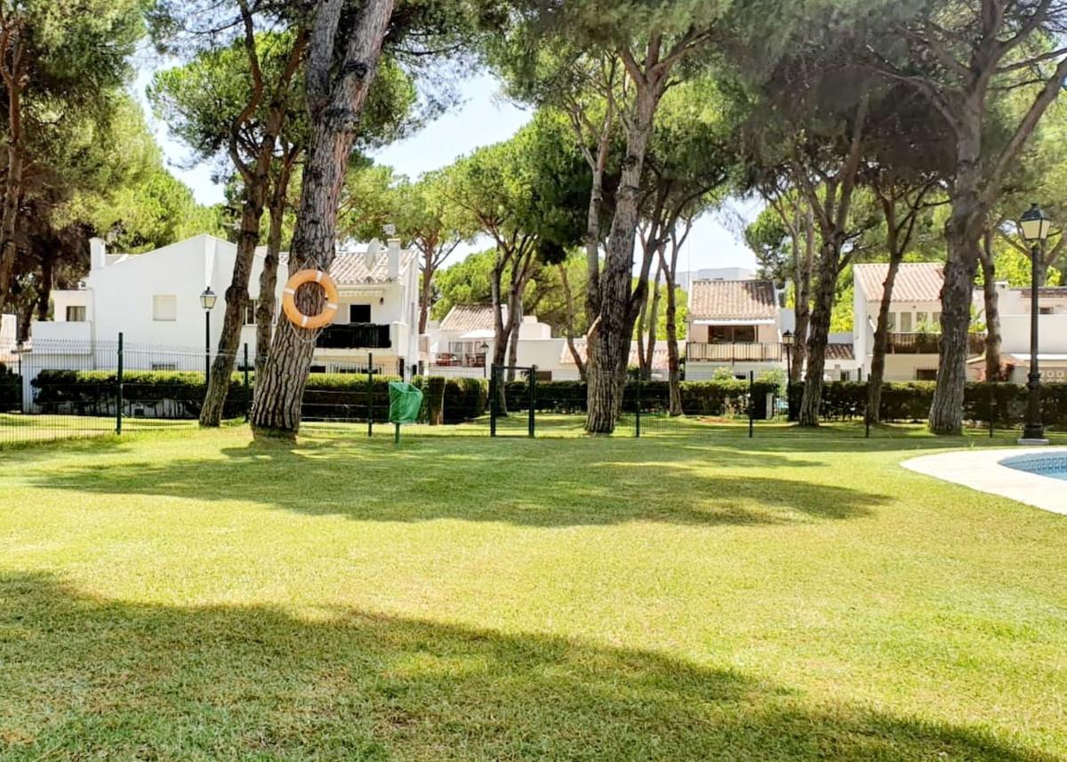 Apartment Ground Floor in New Golden Mile