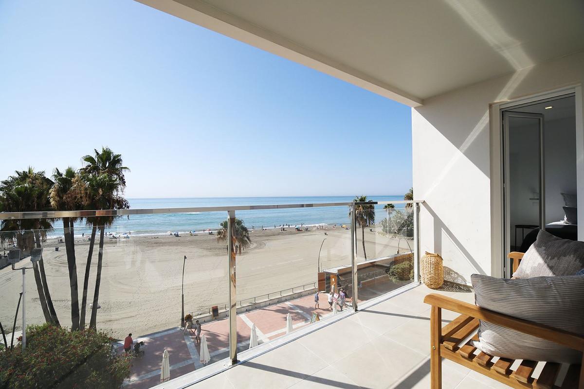 Apartment Middle Floor in Estepona