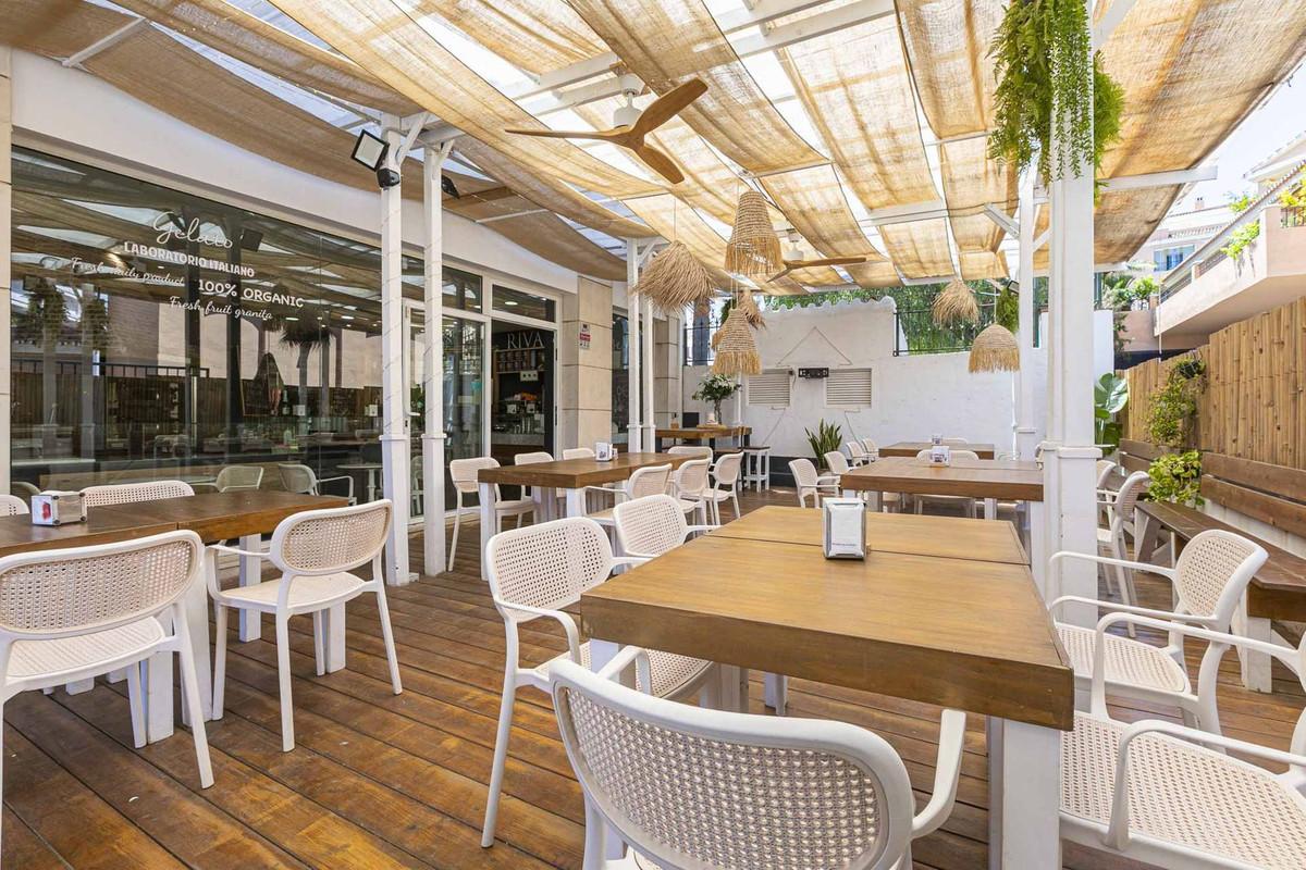 Commercial Bar in Nueva Andaluc&iacute;a