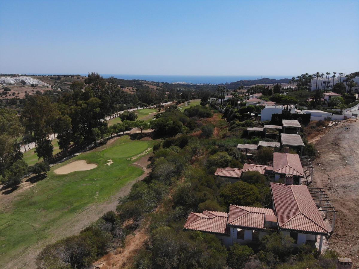 Plot Residential in Estepona