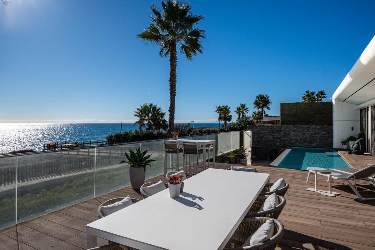 Villa Detached in Estepona