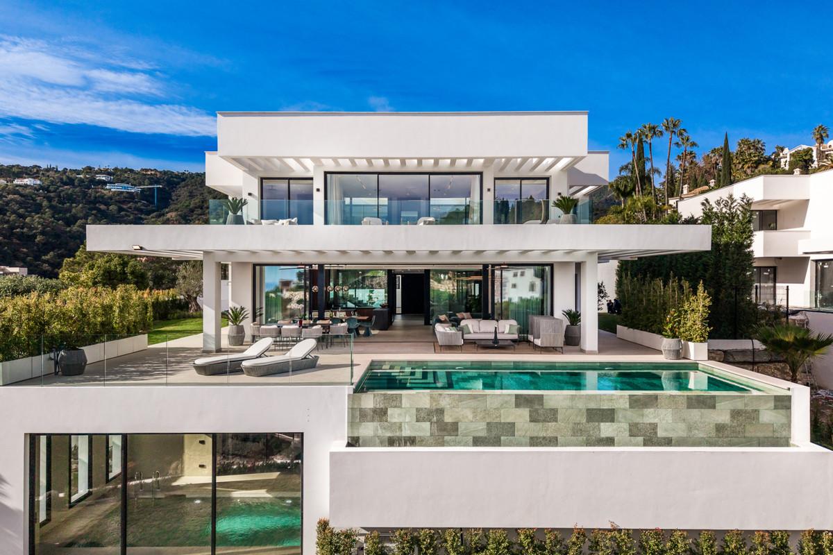 Villa Detached in El Madro&ntilde;al