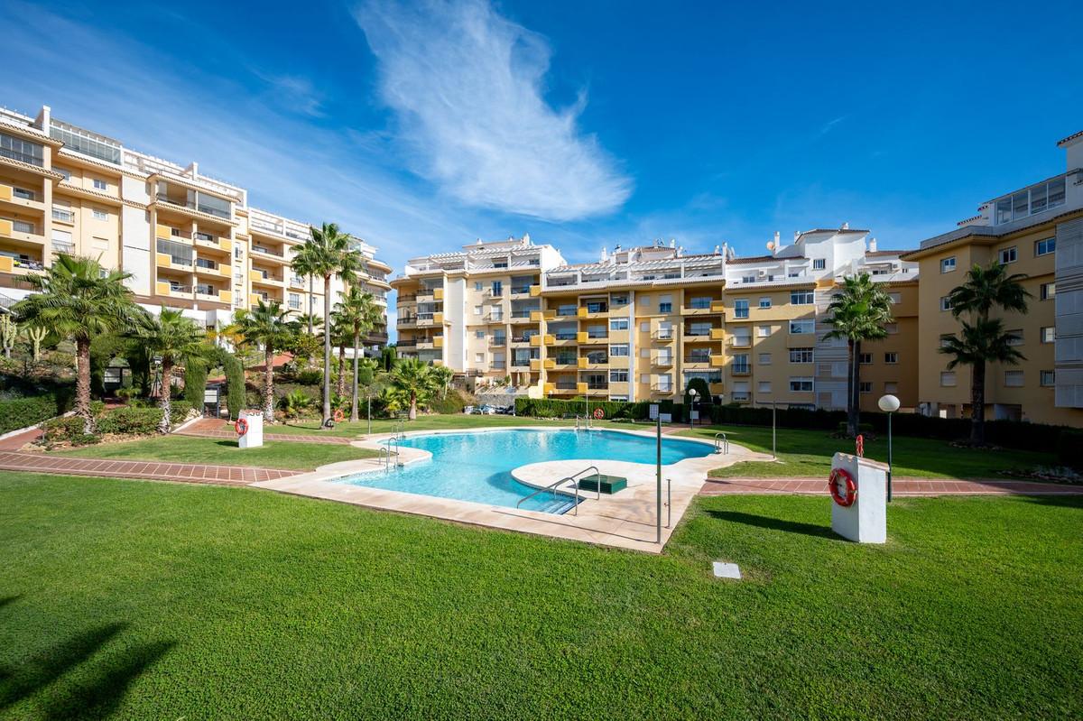 Apartment Middle Floor in La Cala de Mijas