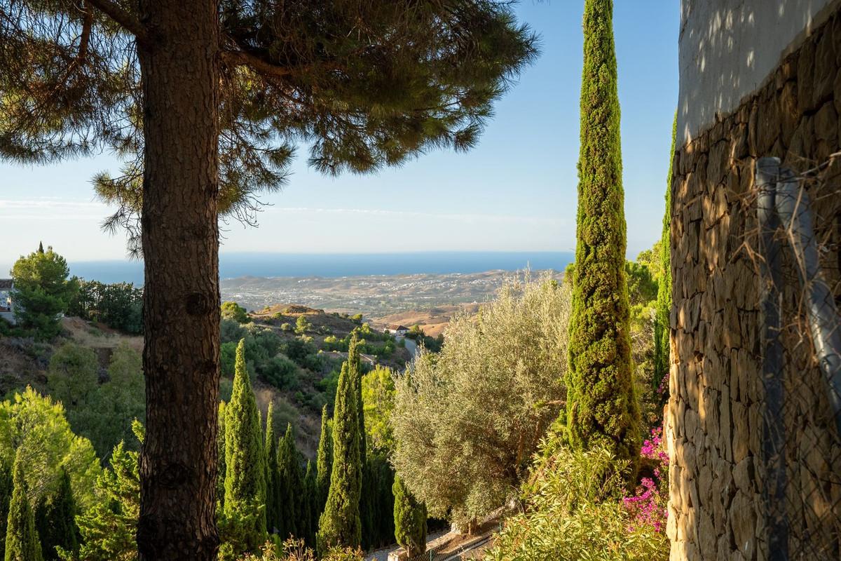 Plot Residential in Mijas