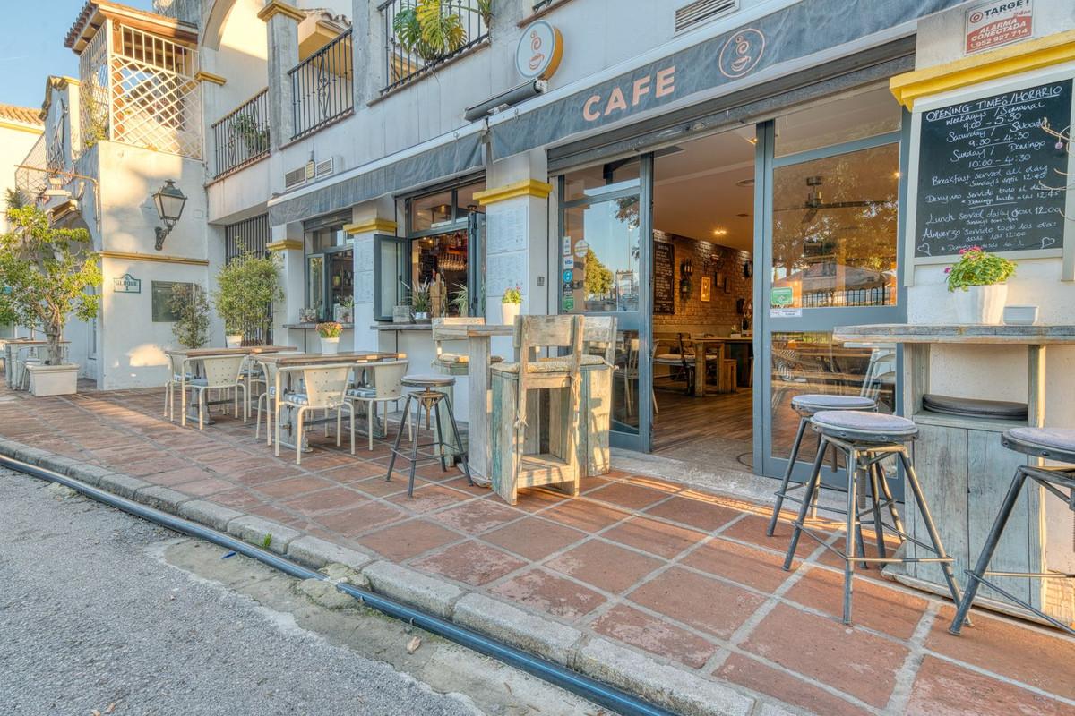 Commercial in San Pedro de Alc&aacute;ntara