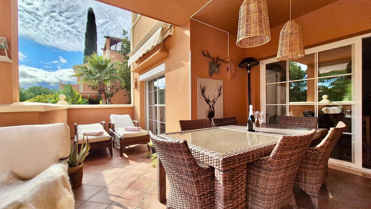 Apartment Middle Floor in Nueva Andaluc&iacute;a