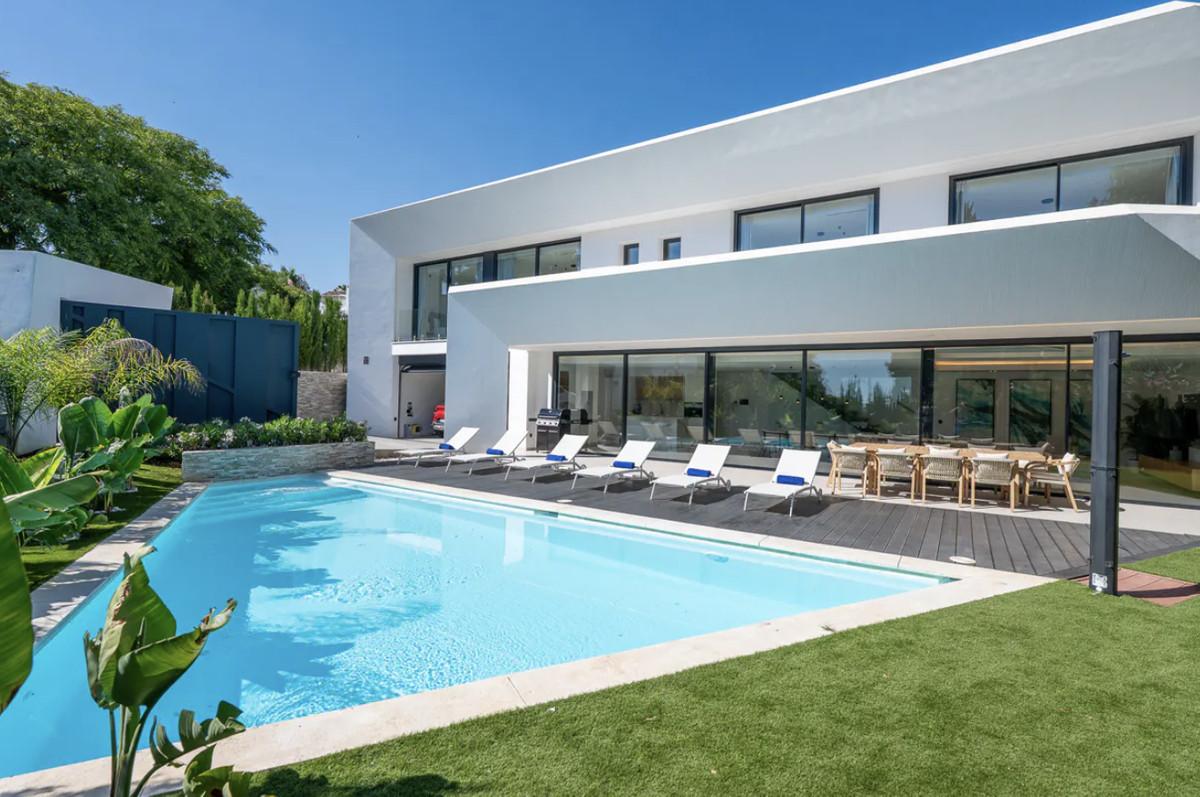Villa Detached in Artola