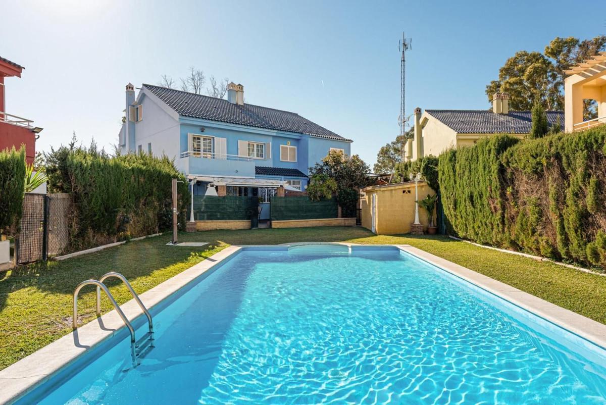 Villa Semi Detached in Guadalmar