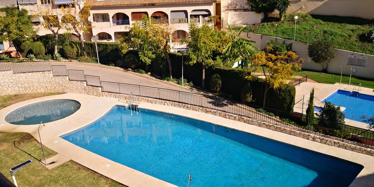 Apartment Middle Floor in Benalmadena Costa