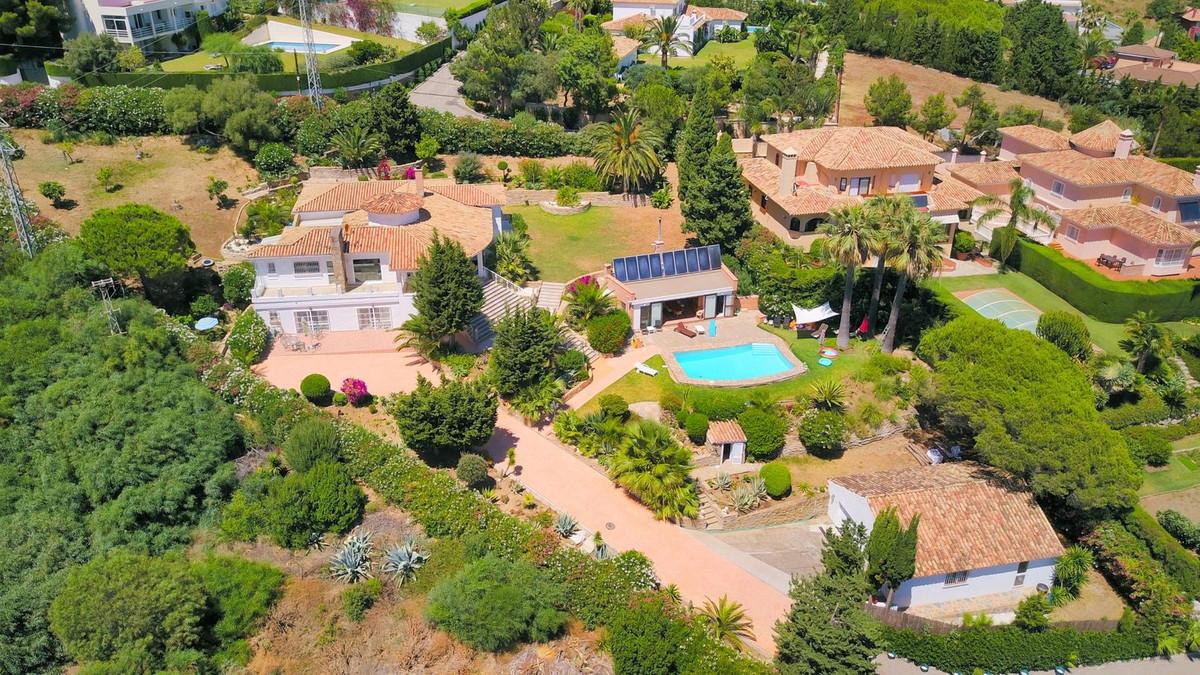 Villa Detached in Estepona