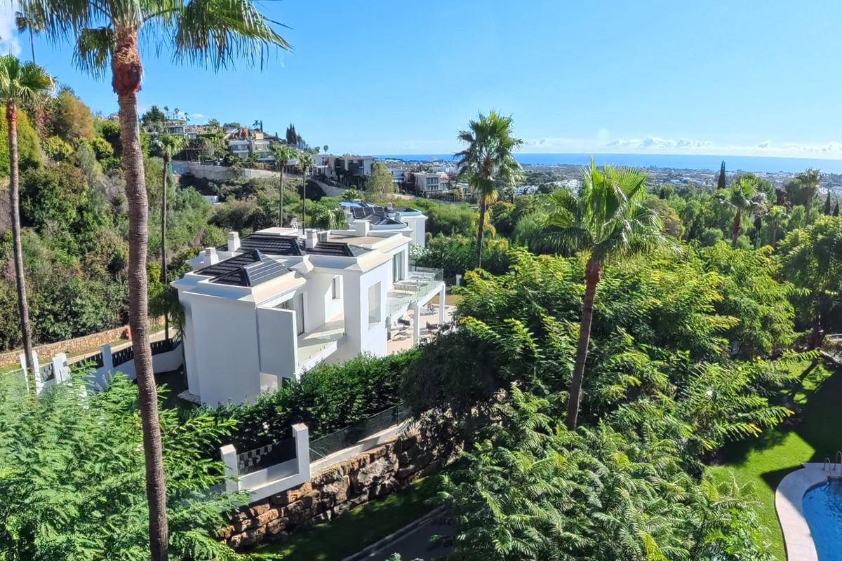 Apartment Middle Floor in Monte Halcones