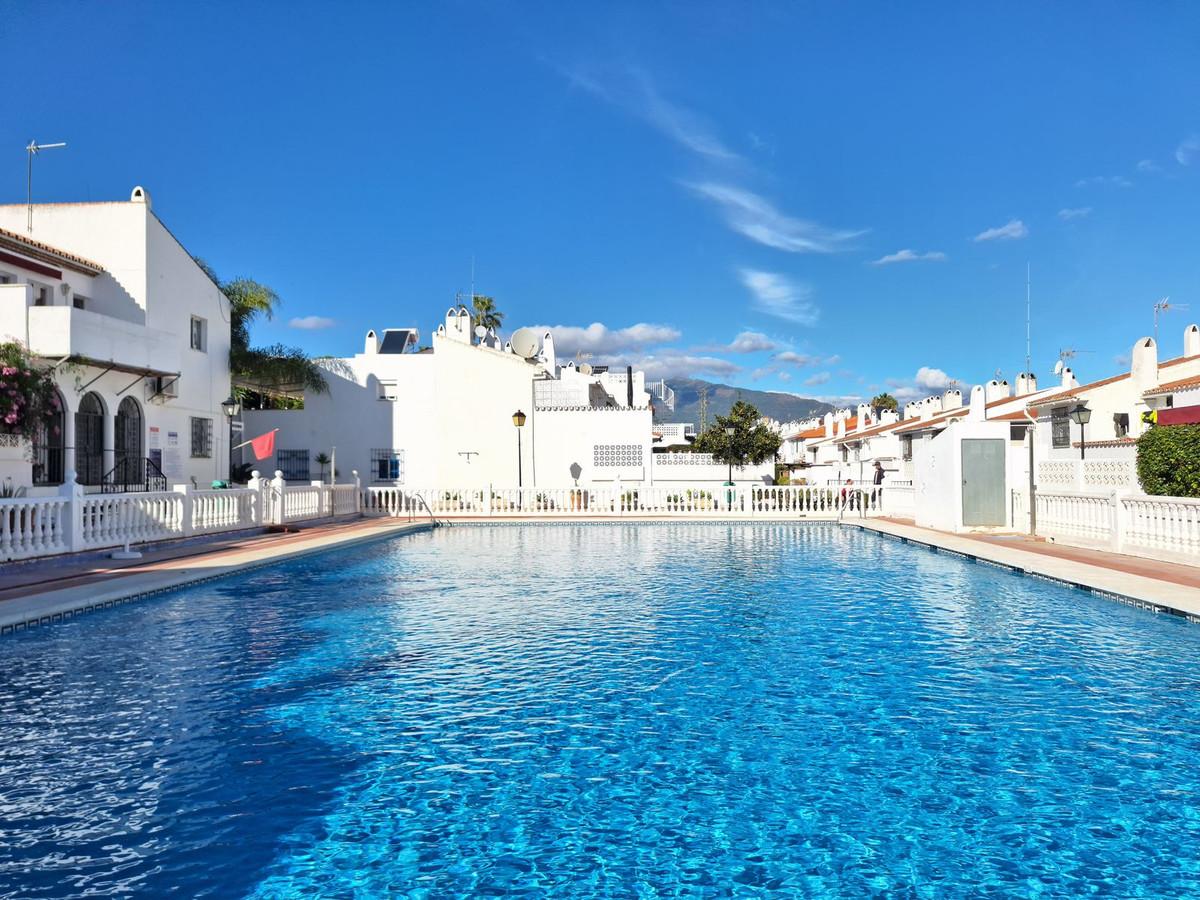 Villa Semi Detached in Estepona