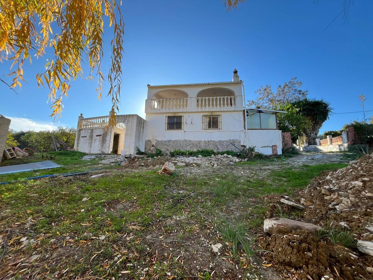 Villa Detached in Guaro