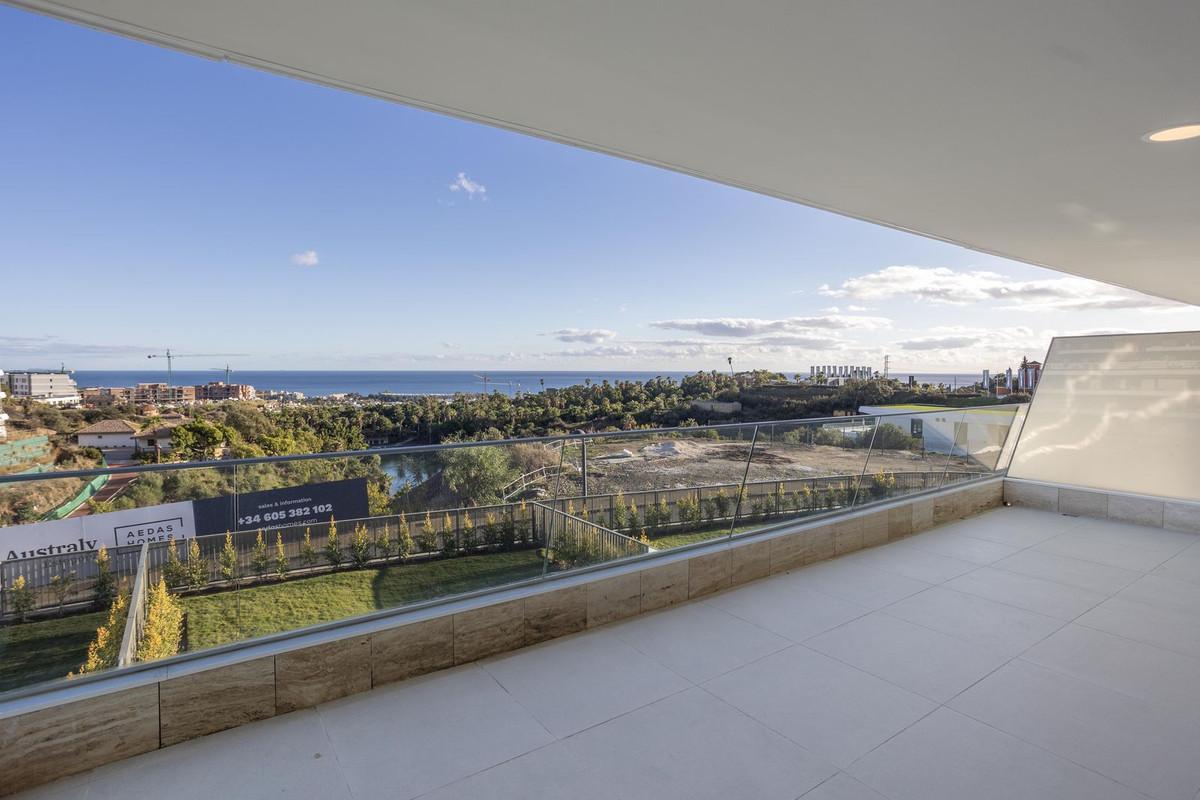 Apartment Middle Floor in Estepona