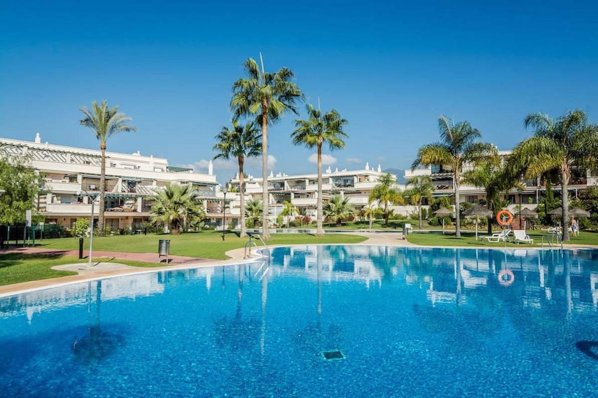 Apartment Penthouse in Nueva Andaluc&iacute;a