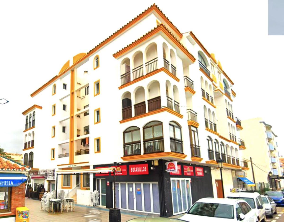 Apartment Middle Floor in San Luis de Sabinillas
