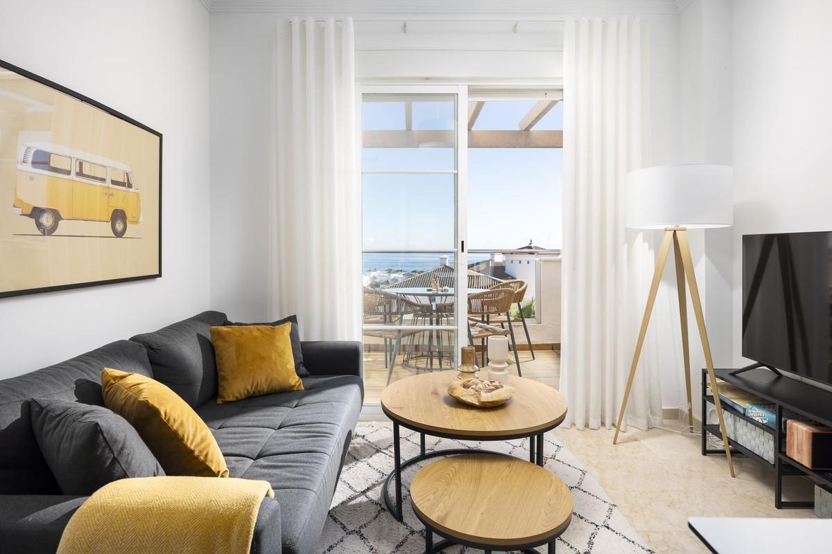 Apartment Penthouse in La Duquesa