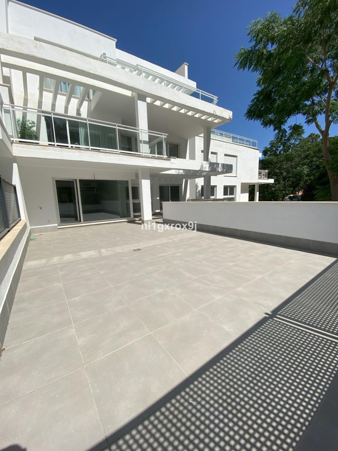 Apartment Ground Floor in Benahav&iacute;s