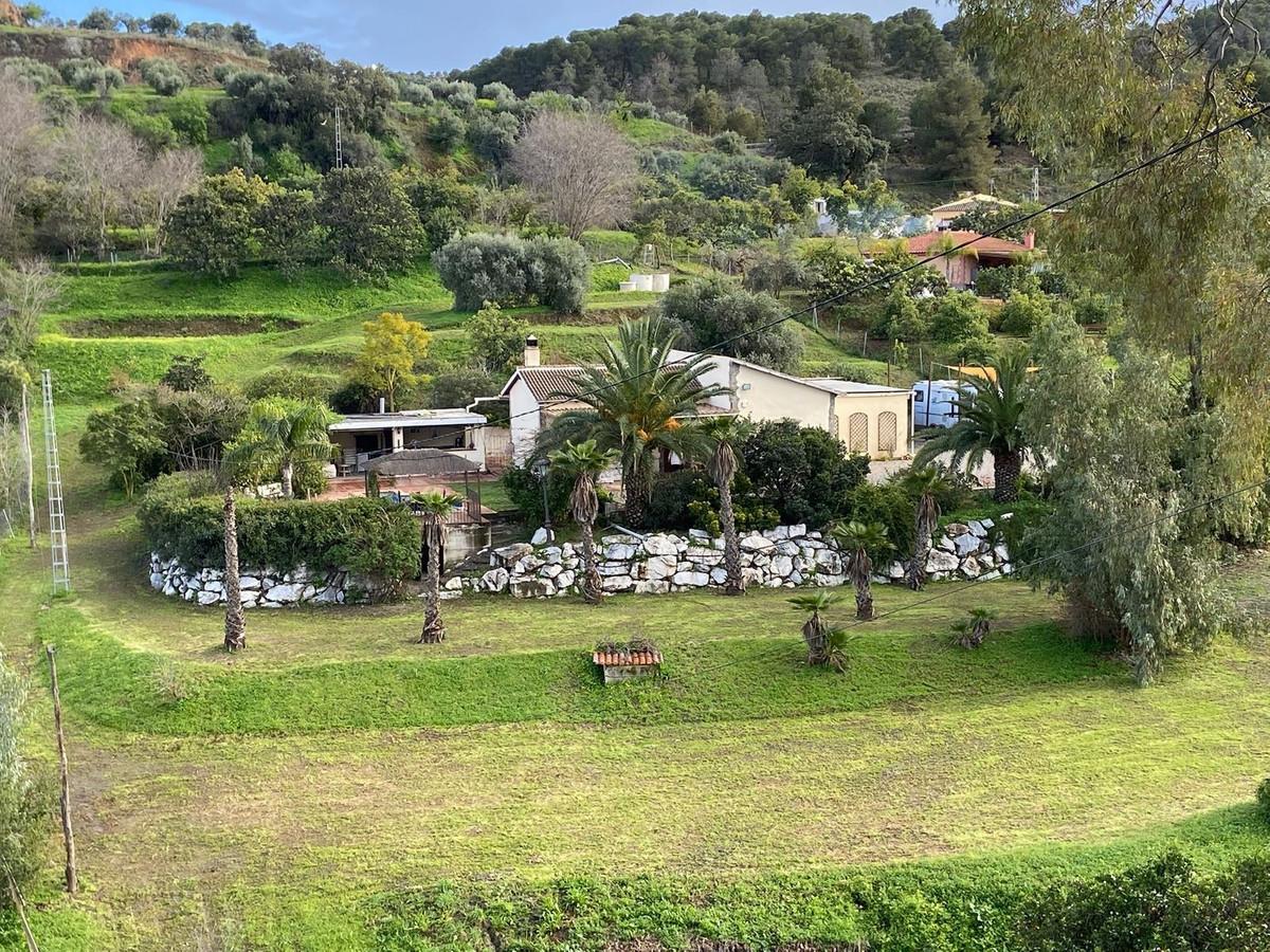 Villa Detached in Co&iacute;n