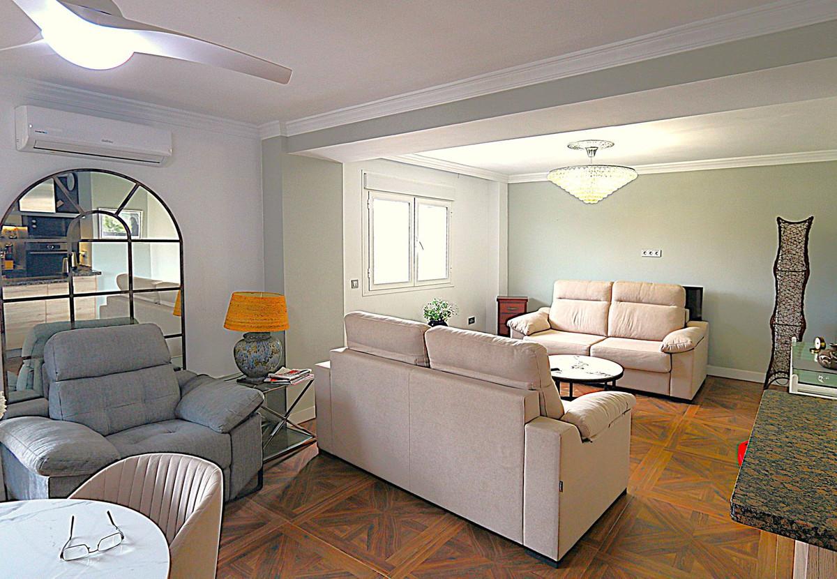 Apartment Middle Floor in Fuengirola