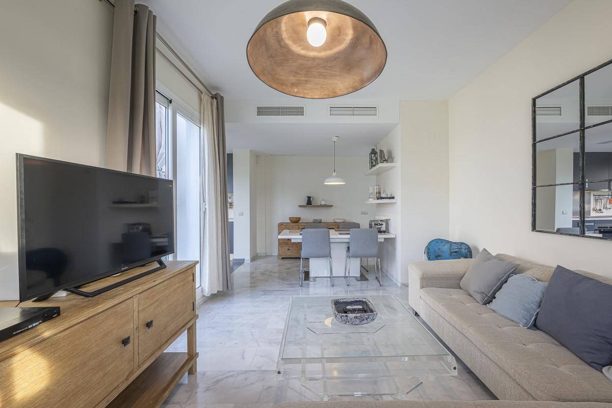Apartment Middle Floor in Estepona