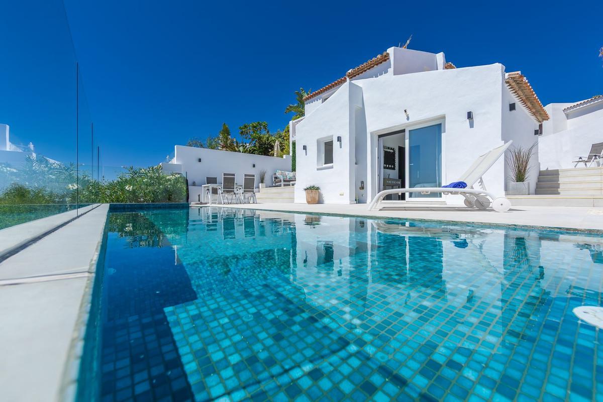Villa Detached in Estepona