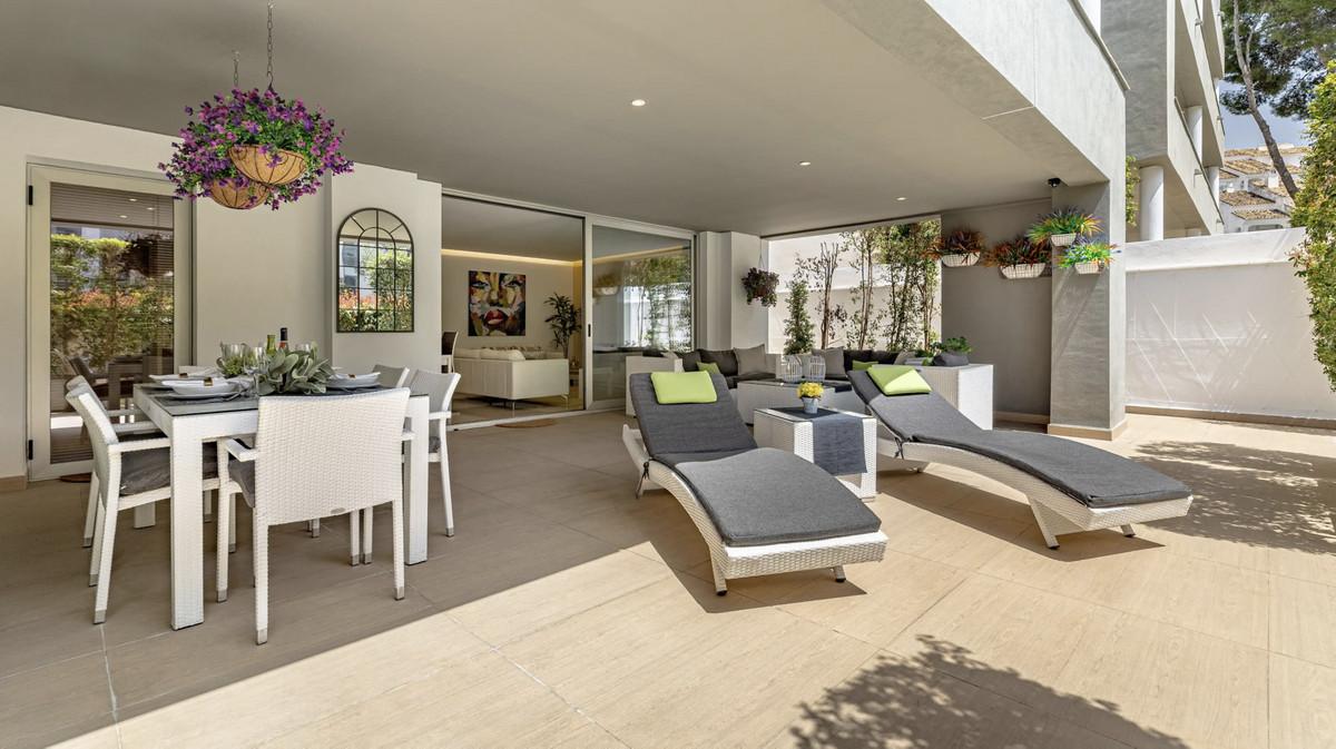 Apartment Ground Floor in Puerto Ban&uacute;s