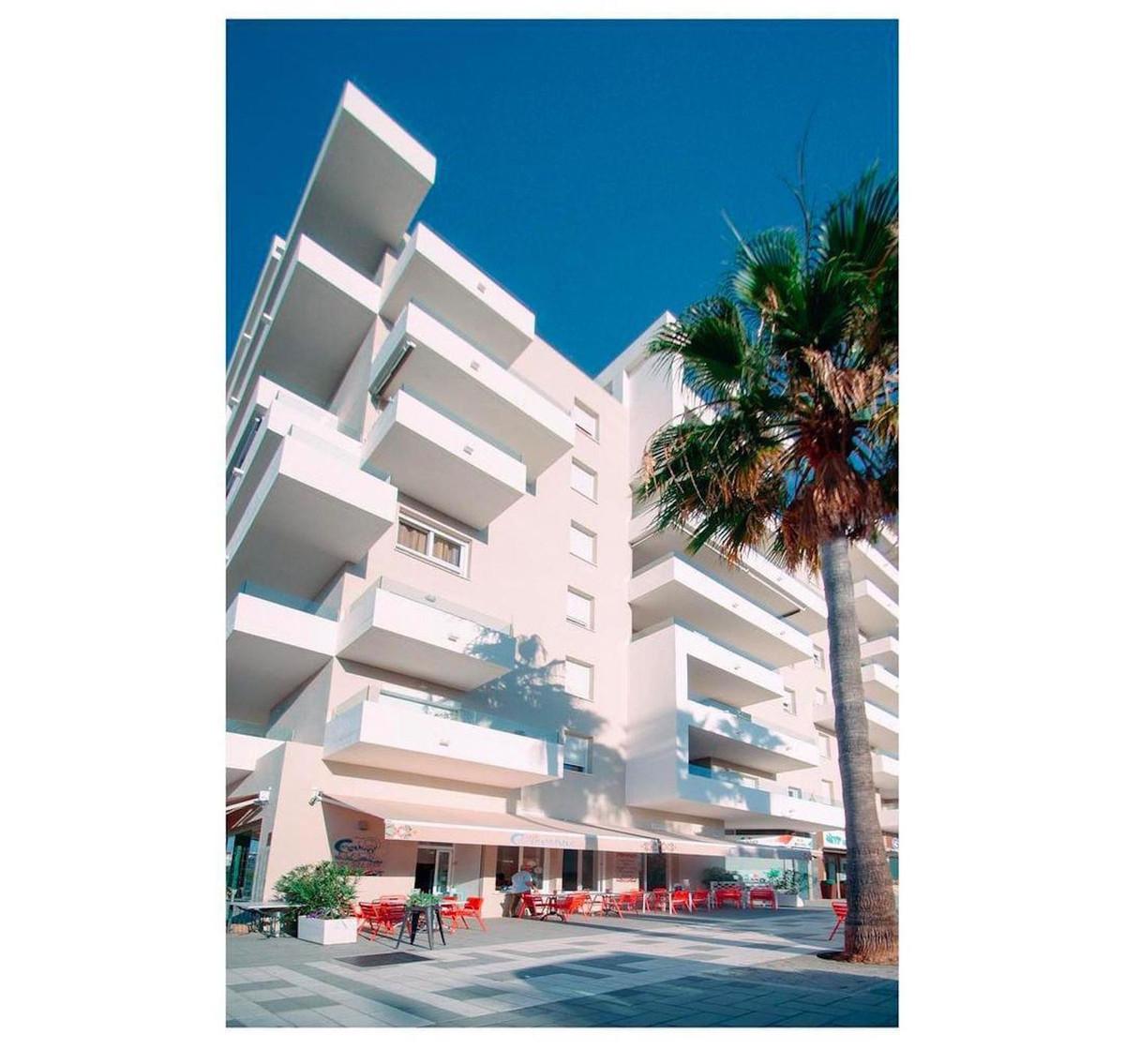 Commercial Restaurant in Nueva Andaluc&iacute;a