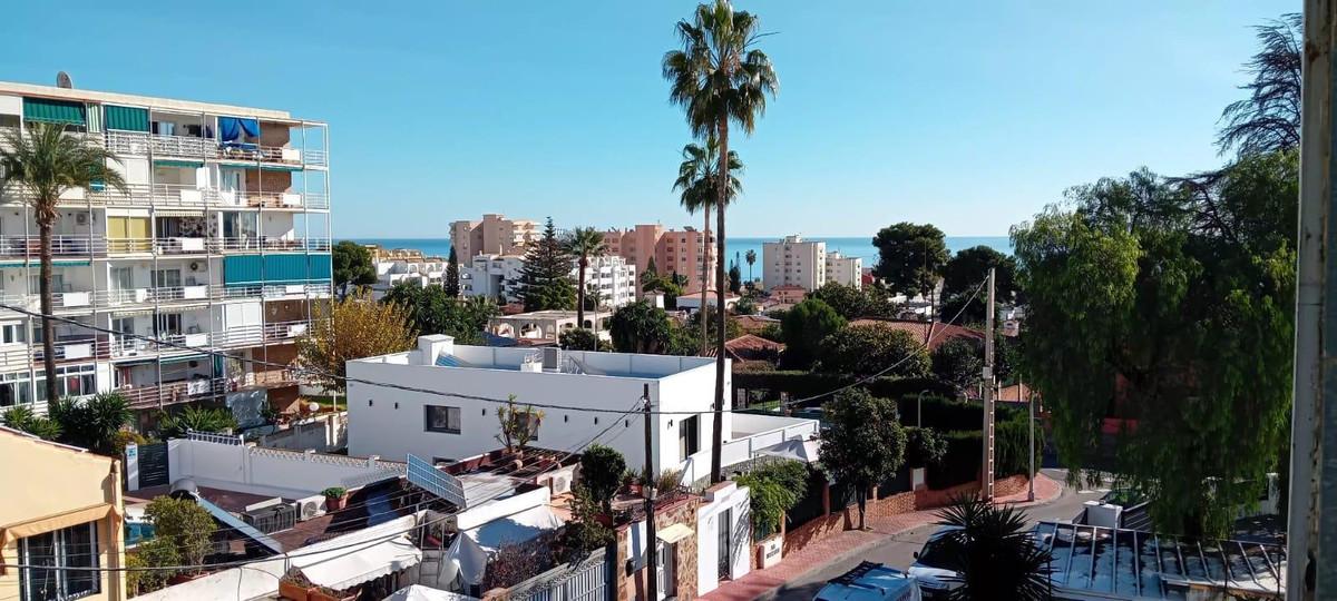 Apartment Middle Floor in Benalmadena Costa