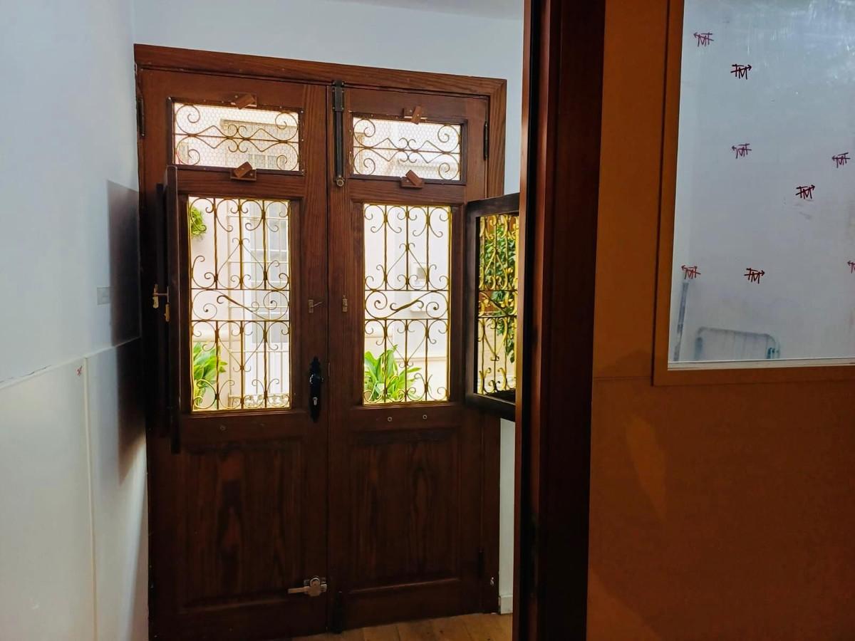 Studio Ground Floor in Co&iacute;n