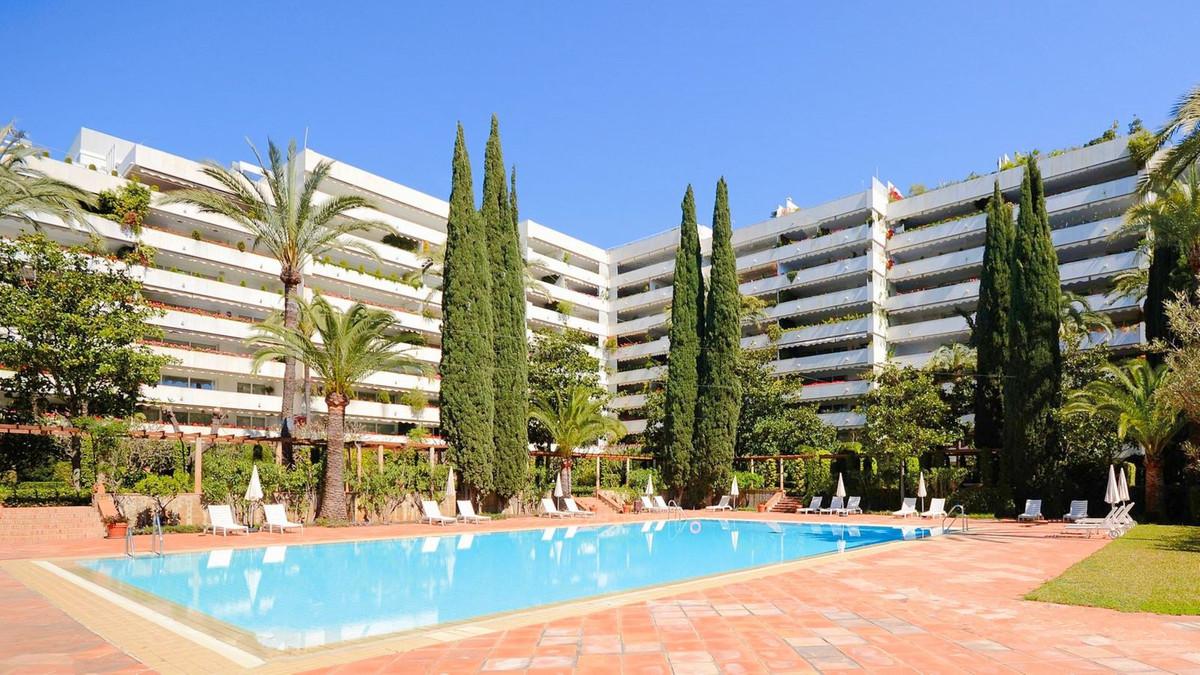 Apartment Middle Floor in Marbella