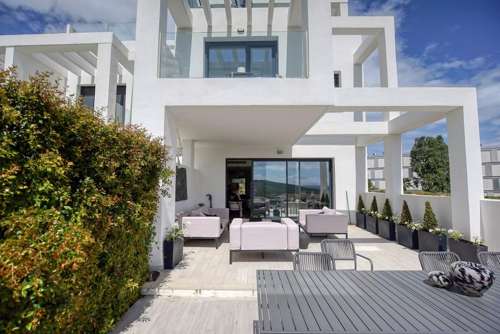 Villa Semi Detached in Manilva