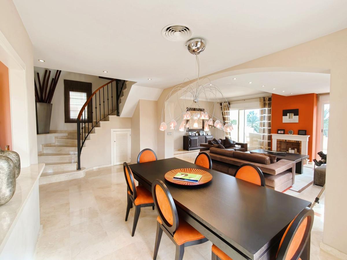 Apartment Penthouse Duplex in San Roque Club