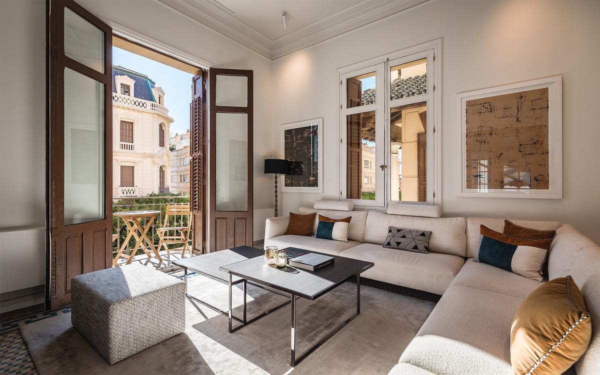 Apartment Middle Floor in M&aacute;laga Centro