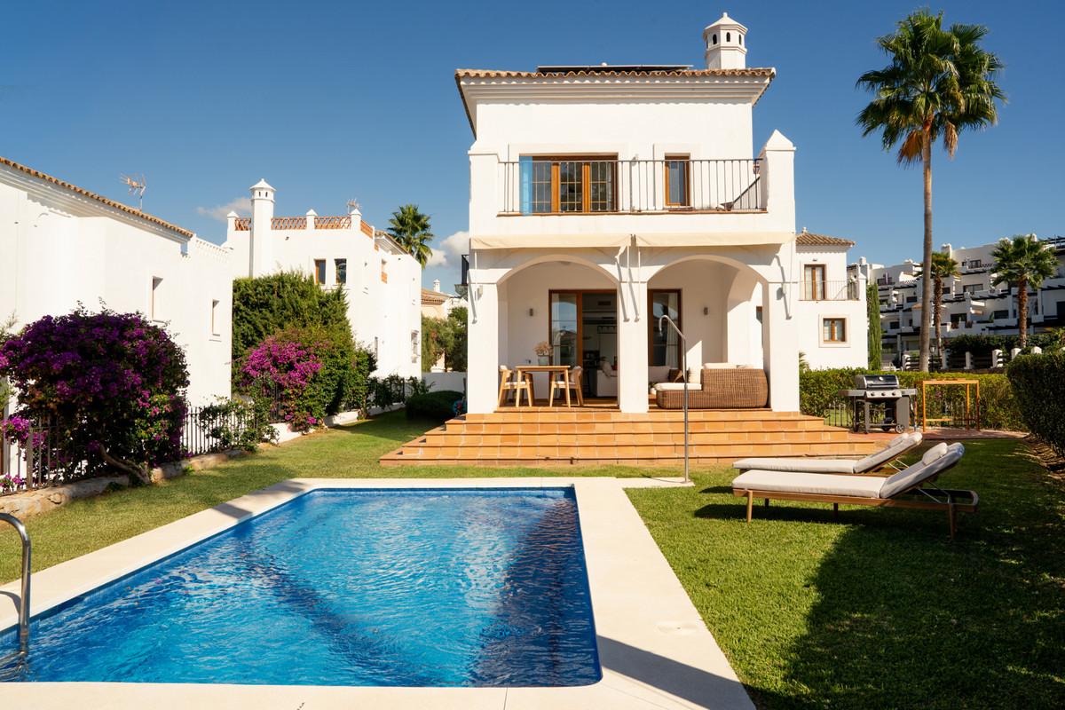 Villa Detached in Estepona
