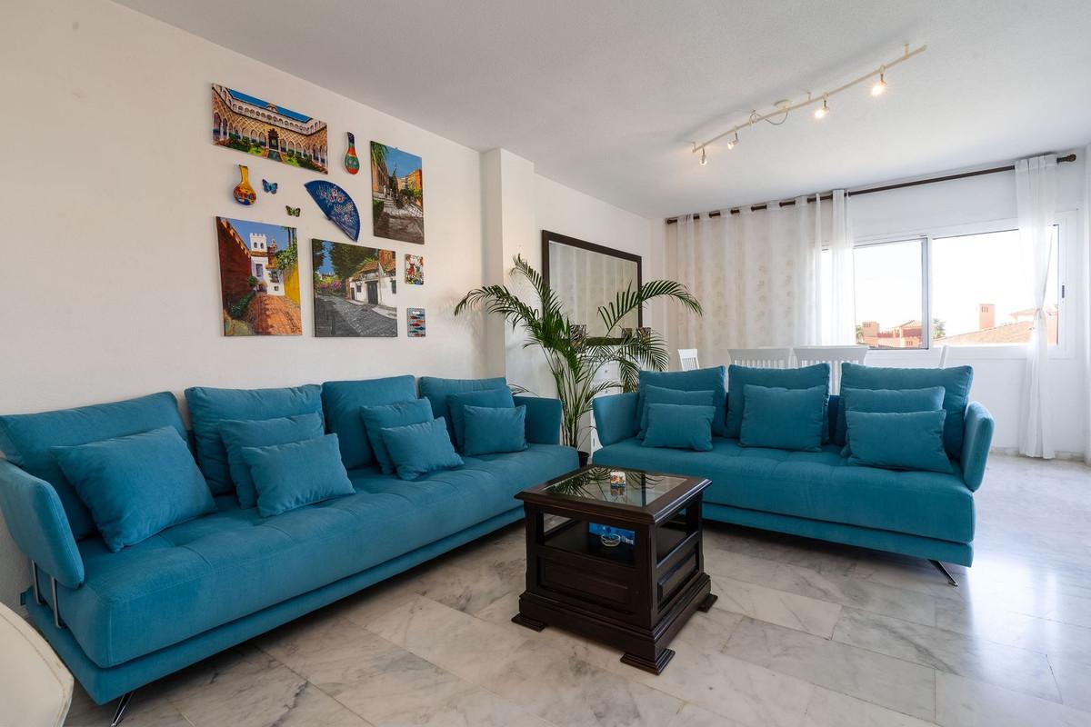 Apartment Middle Floor in Reserva de Marbella
