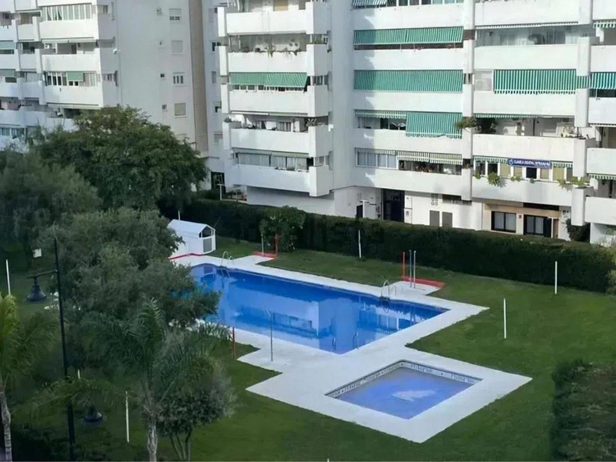 Apartment Middle Floor in Fuengirola
